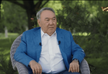 Встал и не могу переставить ногу. Назарбаев рассказал о перенесенной операции