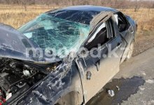 «Toyota» опрокинулась в ЗКО: водитель погиб, двоих детей госпитализировали