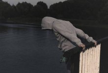 17-летний парень прыгнул с моста в Костанае после ссоры с девушкой