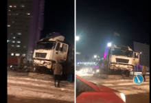 Грузовик врезался в столб LRT в Нур-Султане