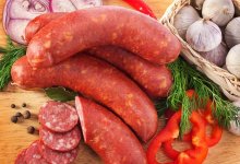 Колбаса увеличивает риск развития депрессии - врач