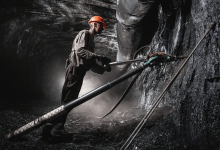 ЧП на шахте "Абайская": спасший жизнь товарищу шахтер получит награду