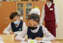 Два месяца была битва: Сагинтаев рассказал, как в Алматы появились «Ы» и «Я» классы