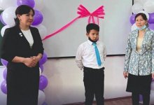 В Мангистау ученик выиграл миллион тенге и подарил их своей школе