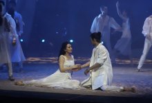 На сцене Туркестанского музыкально-драматического театра состоялась премьера нового спектакля « Махаббат Мунарасы»