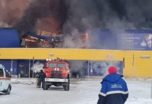 Гигантский пожар возник из-за фейерверков в Томске (видео)