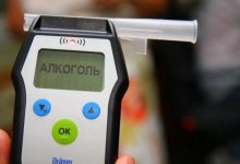 Нарколог перечислил, на какие продукты реагирует алкотестер