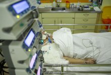 Восемь казахстанцев скончались от коронавируса и пневмонии