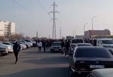 В Актау водители вышли на митинг из-за цен на газ