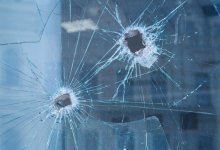 В Павлодаре подростки устроили стрельбу с балкона