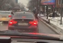 28-летнего парня скинули в арык в Алматы