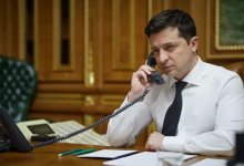 В Украине назвали два сценария ухода Зеленского с поста