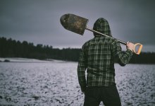 Похищенное оружие 19-летний сельчанин закопал у своего дома в Жамбылской области