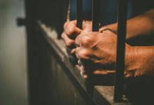 Чиновник в Атырауской области украл деньги, выделенные на строительство школы и спорткомплекса