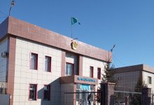 Герб старого образца заметили на здании прокуратуры Алматинской области