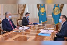 Токаев провел встречу с министром индустрии: что на ней обсуждалось