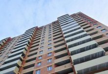 Девушка спрыгнула с девятого этажа многоквартирного дома в Семее