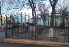 В Актау военнослужащий Нацгвардии помог потушить пожар в детском саду