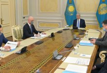 Президент РК поручил главе "АрселорМиттал" обеспечить работников достойной оплатой труда