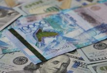 Доллар "штормит". Американская валюта подорожала на 28 тенге