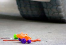 Трехлетний ребенок чуть не погиб под колесами авто в Актобе