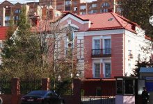 31 казахстанец выехал из Киева в Катовице