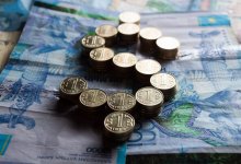 Дедолларизация по-казахстански: почему американская валюта до сих пор в почете