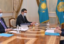 Госорганы проигрывали каждое второе дело: Токаев встретился с председателем Верховного суда