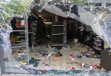 Какая помощь оказывается пострадавшему в январе бизнесу, рассказал Скляр