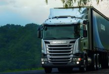 Шесть водителей казахстанских грузовиков все еще в Украине