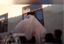 Окно в семейную жизнь: очередная казахская традиция возмутила пользователей Сети (ВИДЕО)