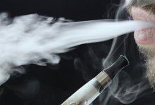 Казахстанцы просят Минздрав запретить одноразовые вейпы