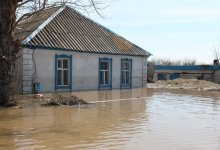 Более 100 спасателей работают на месте затопления сел в Туркестанской области