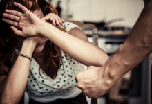 Токаев поручил ужесточить наказание за насилие в отношении женщин