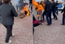 Вкладчица финпирамиды подожгла себя у здания МВД в столице