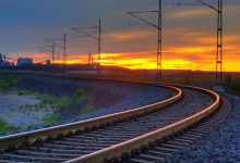 Поезд насмерть сбил женщину в Карагандинской области