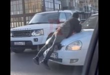 Бросился на капот авто: актаусца оштрафовали за ложный вызов полиции