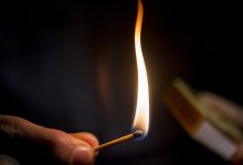 "Пыталась оказать давление на следствие": МВД о самоподжоге в столице