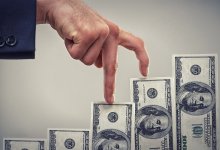 Доллар превысил 450 тенге по курсу Нацбанка