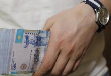 Шымкентского блогера подозревают в вымогательстве денег у чиновника