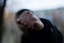 Мужчина напал на трех женщин в Таразе