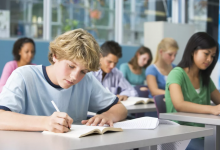 В казахстанских школах начали проверку качества знаний учеников