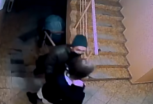 16-летнюю школьницу домогались в собственном подъезде в Нур-Султане (ВИДЕО)