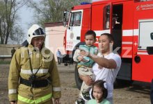 В Атырау спасатели исполнили мечту трехлетнего мальчика