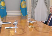 Токаев обсудил с известным экономистом перспективы развития страны