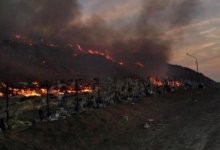 Около семи часов тушили пожар на мусорном полигоне в Мангистауской области