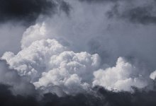 В Казахстане 14 мая погода без осадков ожидается только на юго-западе