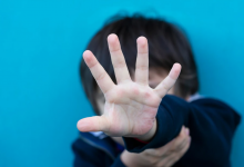 Изнасилование первоклассника в Алматы: родители учеников частной школы боятся, что дело замнут