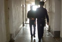 Порезал себя до смерти арестованный в Шымкенте