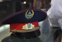 Ударил женщину топором и повесился: полицейские в Атырау получили срок за бездействие